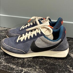 Nike Navy and Black (Denim) Tailwind 79 runner Sneakers. Men’s 9.5